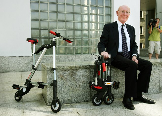 Sir Clive Sinclair julija 2006 FOTO: Adrian Dennis/AFP