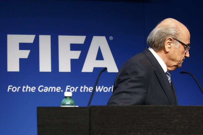 Sepp Blatter je zatrdil, da bi bila organizacija mundiala na dve leti slaba ideja. FOTO: Ruben Sprich/Reuters