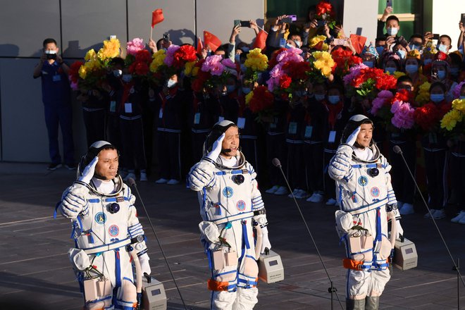 Trije astronavti v petek vrnili na Zemljo. FOTO:&nbsp;Greg Baker/AFP