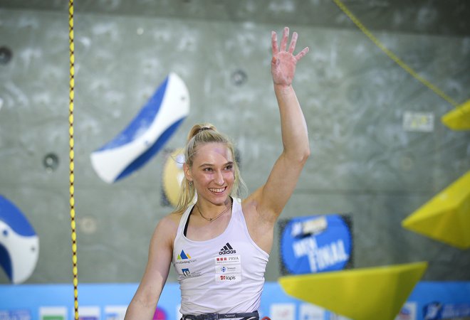 Po odpovedi Seula je olimpijska prvakinja <strong>Janja Garnbret </strong>zasedla drugo mesto v balvanskem seštevku sezone. FOTO: Jože Suhadolnik