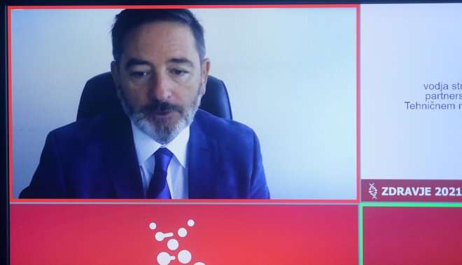 Osrednji govornik na konferenci Marco Marsella<strong>,</strong> vodja enote E-zdravje, dobro počutje in staranje v generalnem direktoratu Evropske komisije za komunikacijska omrežja, vsebine in tehnologijo (DG Connect). FOTO: Blaž Samec/Delo