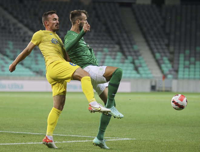 Mustafa Nukić je bil sijajen v derbiju Ljubljanske kotline. FOTO: Jože Suhadolnik/Delo