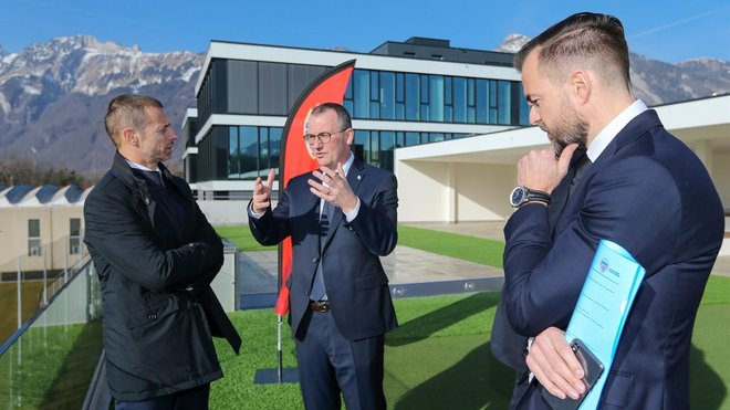 Aleksander Čeferin med obiskom Lihtenštajna januarja 2020. V dobrem letu in pol se je zgodilo marsikaj. Foto Uefa/LFV/Eddy Risch