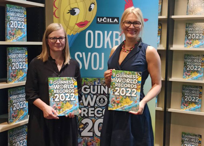 Guinnessovo knjigo rekordov 2022 sta predstavili urednici Mojca Benedičič in Branka Fišer iz založbe Učila. FOTO: arhiv založbe