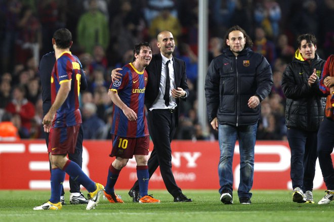 Guardiola in Messi sta že v prvem skupnem letu in pol v Barceloni osvojila vse lovorike, ki so bile na voljo. Argentinec se je razveselil tudi prve od šestih zlatih žog. FOTO: Action Images