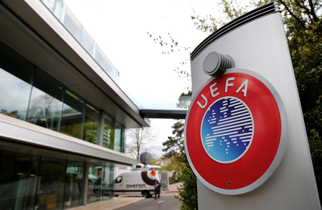 Uefa je ustavila postopek zoper klube, ki so ustanovili superligo. FOTO: Denis Balibouse/Reuters