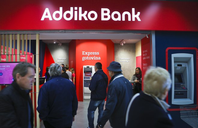 Addiko Bank ima na vodilnih in vodstvenih delovnih mestih 43 odstotkov menedžerk. FOTO: Jože Suhadolnik/Delo