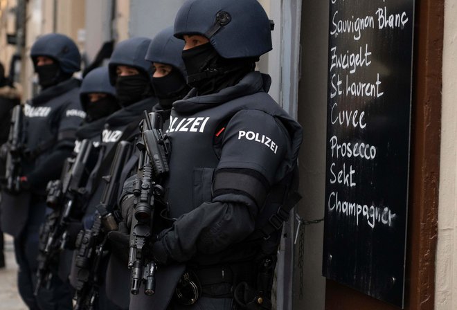 Avstrijsko prestolnico je 2. novembra lani pretresel teroristični napad. Fotografija je simbolična. FOTO:&nbsp;Joe Klamar/Afp