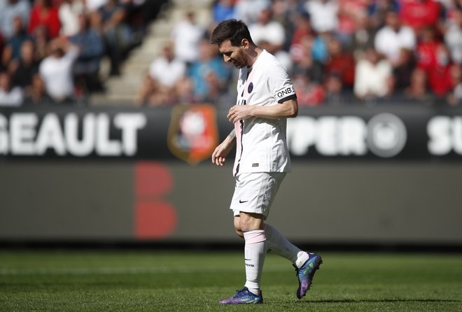 Lionel Messi (na fotografiji) je sredi tedna dosegel prvi gol v majici PSG, nekaj dni kasneje mu je Rennes prizadejal prvi poraz. FOTO: Stephane Mahe/Reuters