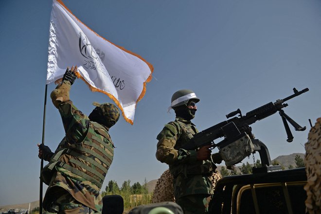 Tako talibi kot afganistanska veja IS, znana kot Islamska država province Korasan, sta skrajni sunitski islamistični oboroženi skupini. FOTO:&nbsp;Hoshang Hashimi/AFP