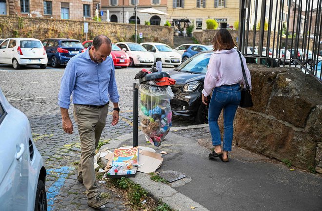 V več drugih večjih mestih bodo župane verjetno dobili že po prvem krogu volitev. FOTO: Vincenzo Pinto/Afp