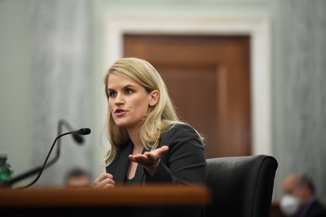 Heugnova je včeraj pričala v ameriškem senatu in politiko pozvala, naj velika družbena omrežja prisili k več preglednosti. FOTO: Reuters
