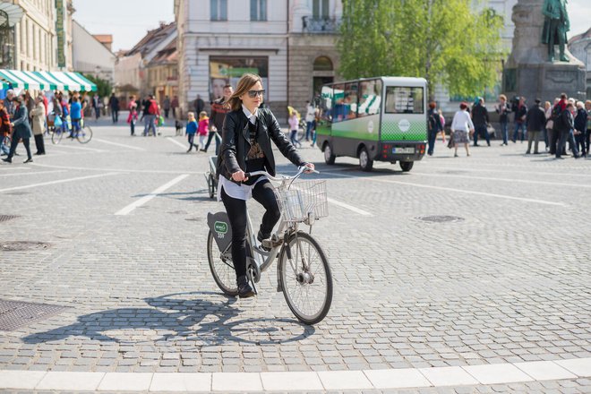 Kongres Velo-city predstavlja največje svetovno srečanje na področju kolesarjenja, kolesarske infrastrukture, kolesarskih inovacij, varnosti koles ter družbenih in kulturnih sprememb, ki jih povzroča kolesarjenje na globalni ravni. FOTO: Doris Kordič
