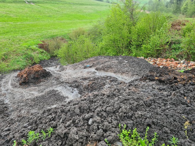 Blato v Dramljah je na zasebnem zemljišču. FOTO: JKP Šentjur