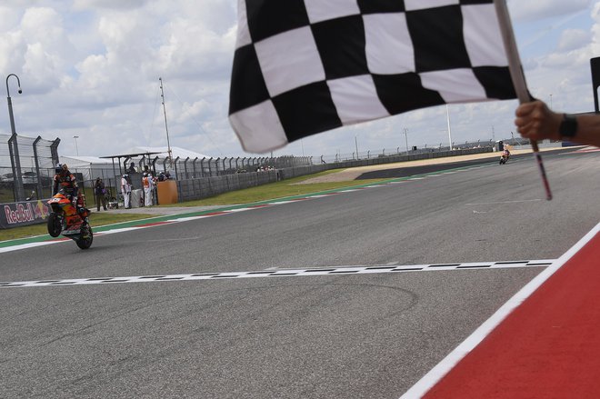 Motociklistična karavana se je letos vrnila v teksaški Austin. Na fotografiji zmagovalec dirke moto2 Španec Raul Fernandez. FOTO: Mirco Lazzari/AFP