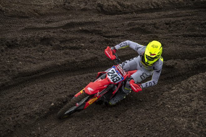 Tim Gajser si je obetal več v Franciji. FOTO: Honda Racing