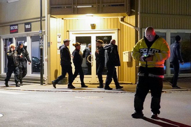 Na Norveškem so policisti povečali nadzor. FOTO: Torstein Be/AFP
