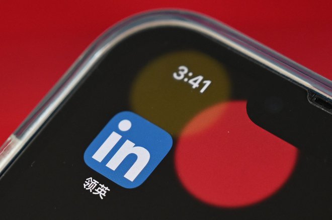 Linkedin je bil tudi omrežje, prek katerega je kitajska tajna služba tuje državljane rekrutirala za svoje agente. FOTO: Greg Baker/AFP
