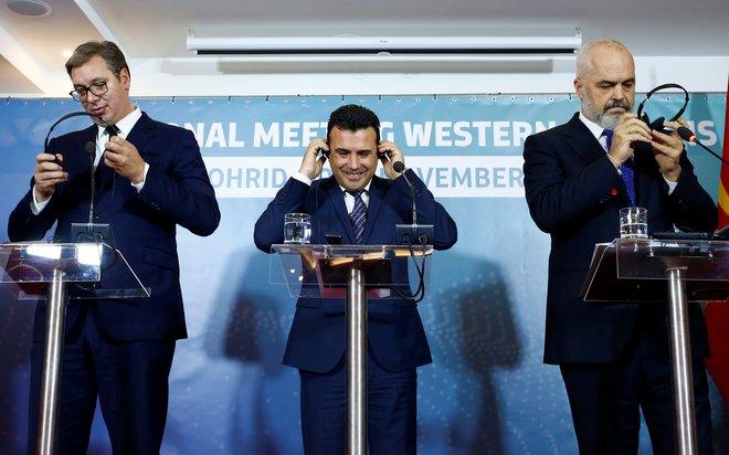 Srbski predsednik Aleksandar Vučić, severnomakedonski premier Zoran Zaev in albanski premier Edi Rama. FOTO: REUTERS/Ognen Teofilovski
