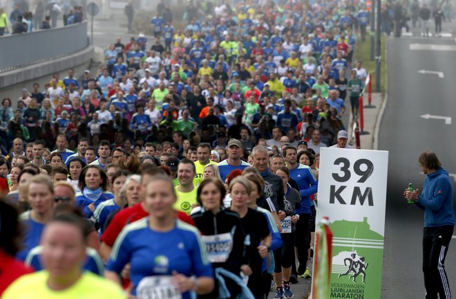 Maraton. To je, ko povprečen tekač postane več kot povprečen. FOTO: Roman Šipič/Delo
