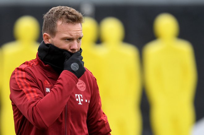 Julian Nagelsmann (na fotografiji) med torkovim treningom v Münchnu. FOTO: Christof Stache/AFP
