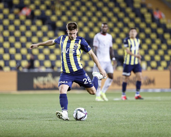 Miha Zajc je s svojo turško zasedbo iztržil točko proti Antpwerpnu. FOTO: Fenerbahče
