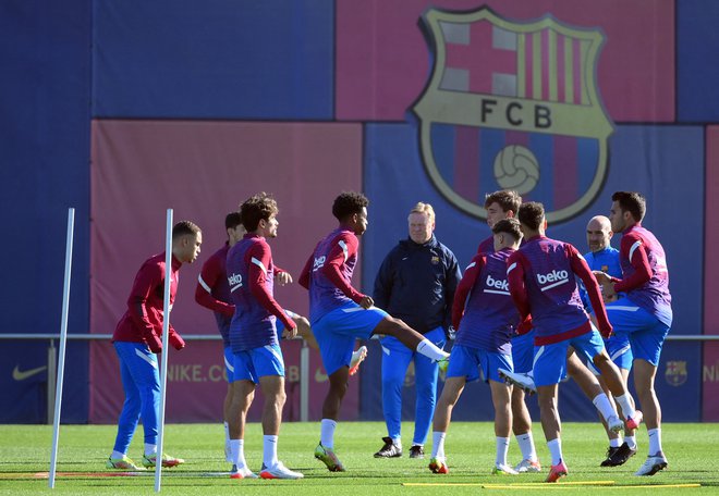 Zadnji trening nogometašev Barcelone pred španskim clasicom z realom. FOTO: Lluis Gene/AFP
