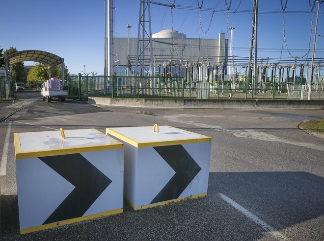 Jedrska elektrarna Krško naj bi do 2033 dobila večjo dvojčico. FOTO: Jože Suhadolnik/Delo
