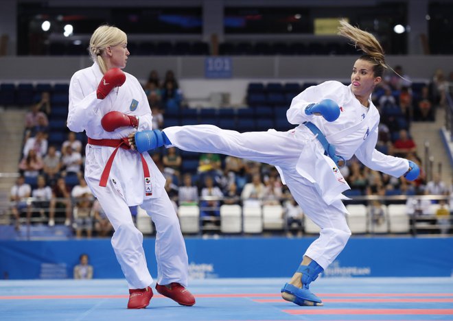 Tjasa Ristić (desno) je najboljša slovenska karateistka. FOTO: Vasilij Fedosenko/Reuters
