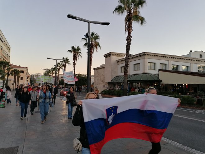 Protest v Kopru. FOTO: Nataša Čepar
