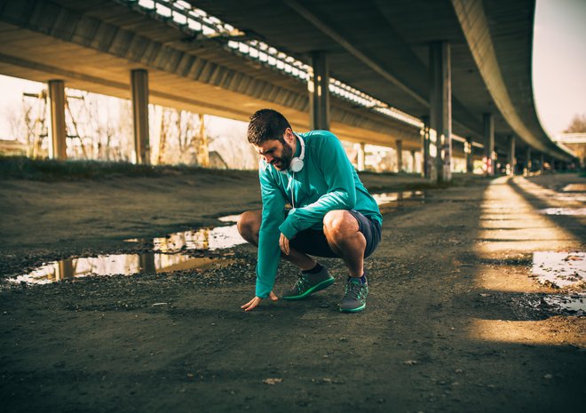 Za nekatere, ki so (pre)globoko v teku, je tako stanje prav moreče in lahko vodi v slabo voljo in težave&nbsp; tudi v normalnem življenju. FOTO: Shutterstock
