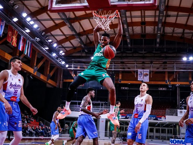 Košarkarji Cedevite Olimpije so se tudi v ligi Aba vrnili v zmagovalni ritem. Pri gostujoči zmagi proti Igokei je bil najučinkovitejši Ljubljančan Melvin Ejim. FOTO: Aba
