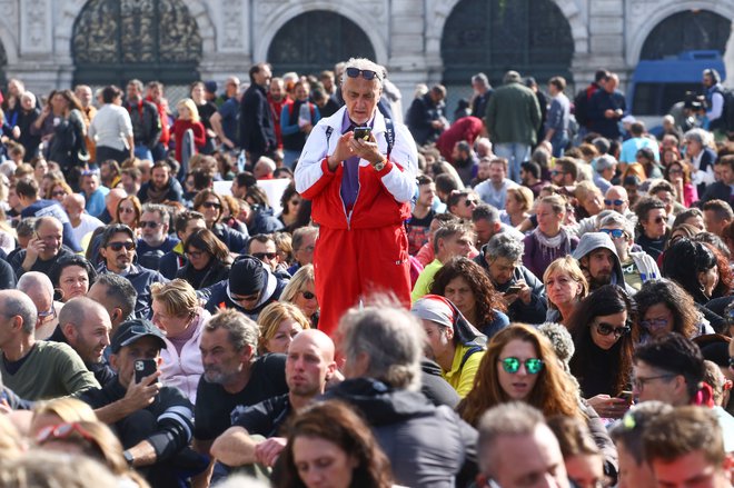 V Trstu so začeli beležiti porast števila okužb z novim koronavirusom. FOTO: Borut Zivulovic/Reuters
