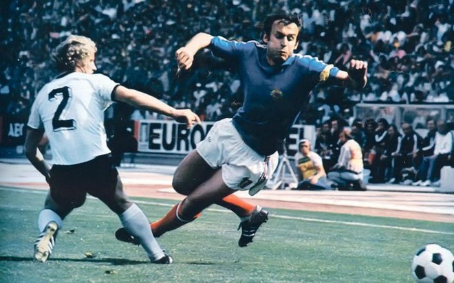Dragan Džajić sodi med najboljše nogometaše nekdanje države SFRJ. FOTO: Arhiv FSJ
