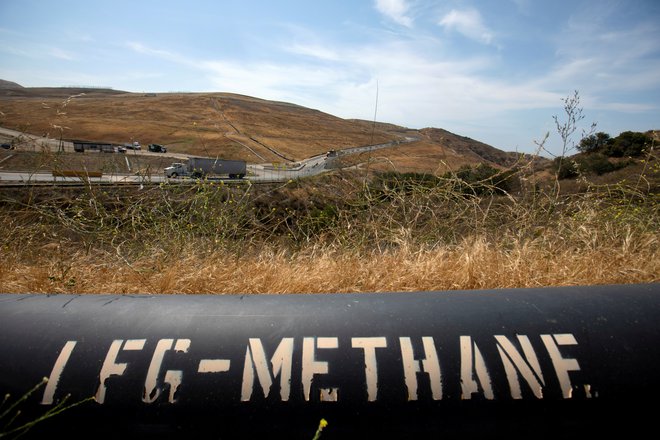 Metan ima vsaj&nbsp;21-krat močnejši toplogredni učinek od ogljikovega dioksida. FOTO:&nbsp;Mike Blake/Reuters
