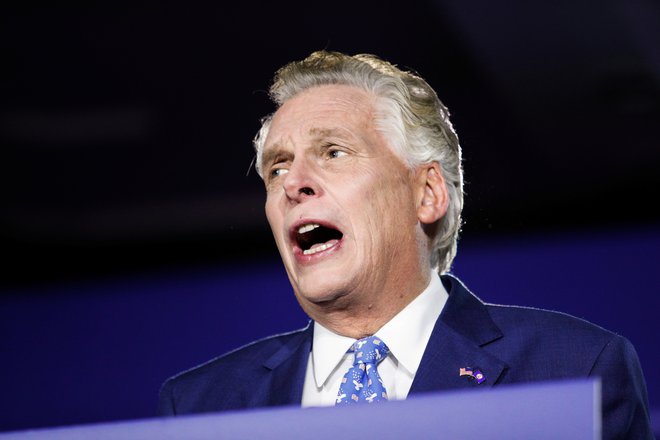 Nekdanji guverner Terry McAuliffe FOTO: Tom Brenner/Reuters
