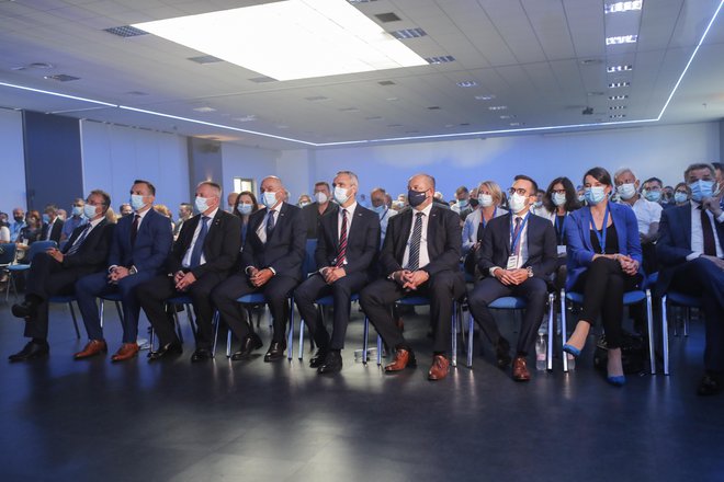 Na celjskem kongresu SMC je morebitna nova koalicija že sedela skupaj z Janezom Janšo, prvakom SDS. FOTO:&nbsp;Uroš Hočevar
