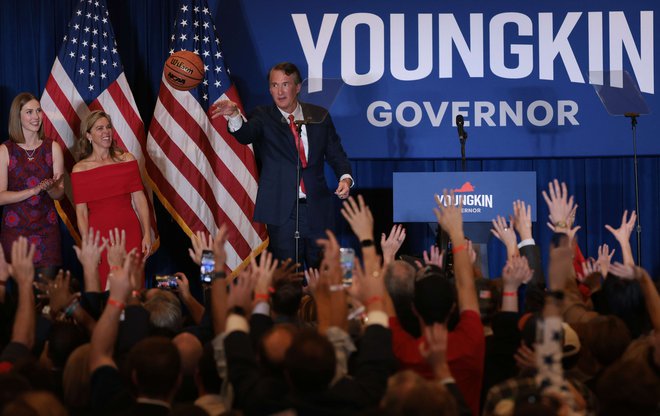 Glenn Youngkin je na guvernerskih volitvah v Virginiji zmagal z nekaj glasov razlike​. Foto Chip Somodevilla/AFP
