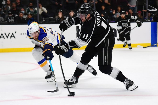 Anže Kopitar je bil razpoložen, a ni imel strelske sreče. Kljub vsemu so LA Kings ujeli tretjo zaporedno zmago. FOTO: Gary A. Vasquez/Usa Today Sports
