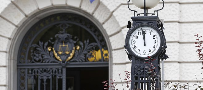 Tako na vrhovnem sodišču kot na pravosodnem ministrstvu že dolgo iščejo rešitve za učinkovitejše sodstvo. FOTO: Matej Družnik/Delo
