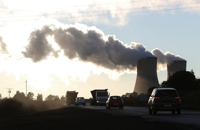 Današnji dan podnebne konference COP26 je bil posvečen vprašanju energetike oz. prehodu na čisto energijo. FOTO: Siphiwe Sibeko/Reuters
