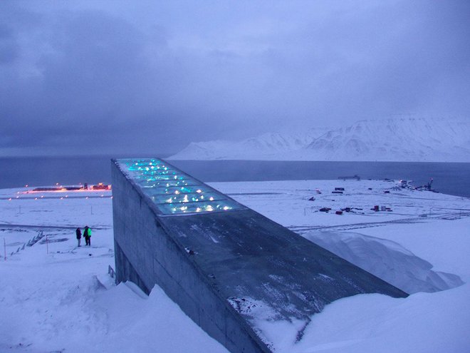 Globalna semenska banka na otoku Spitsbergen v norveškem arhipelagu Svalbard, kjer zaradi bojazni pred morebitnim izbruhom naravne ali vojne kataklizme skladiščijo rastlinska semena z vseh koncev sveta. FOTO: Dokumentacija Dela
