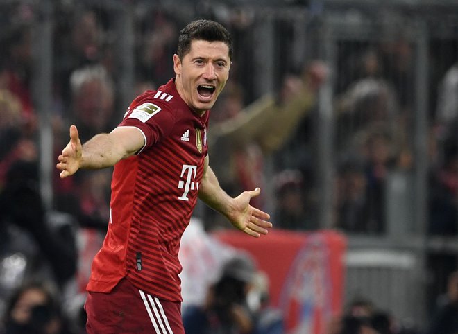 Poljak Robert Lewandowski je znova zadel za bavarskega nogometnega velikana. FOTO: Christof Stache/AFP
