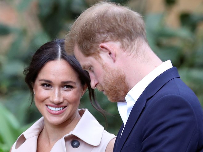 Neimenovani visoki predstavniki britanskega dvora so izrazili nelagodje ob tem, kako Meghan Markle, soproga princa Harryja, uporablja svoj naziv na drugi strani Atlantika. FOTO: Siphiwe Sibeko/ REUTERS
