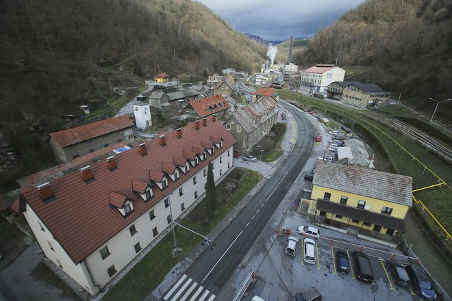 Hrastnik: predčasno bodo lahko tudi Hrastničani volili doma.&nbsp; FOTO: Jože Suhadolnik
