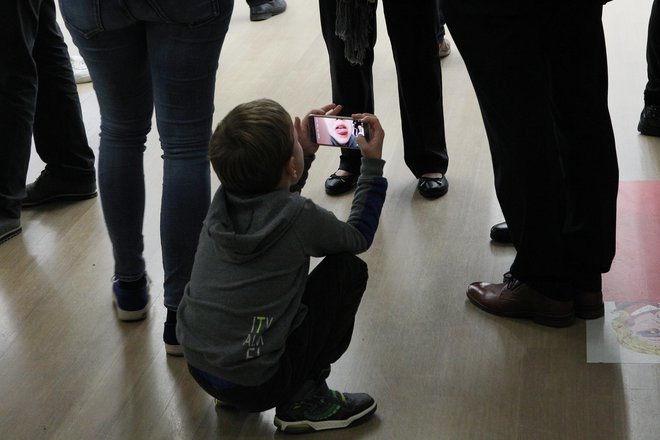 Influencerji so naši starši, babice in dedki, sorojenci, prijatelji, učitelji ali pa ljudje, kot so Jože, Lea in Andrej. FOTO: Igor Modic/Delo
