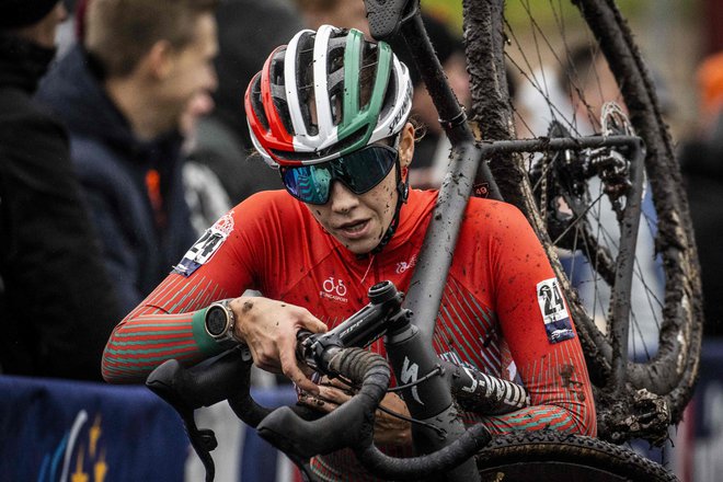 Madžarka Kata Blanka Vas je prhodnost ženskega ciklokrosa. FOTO: Vincent Jannink Afp
