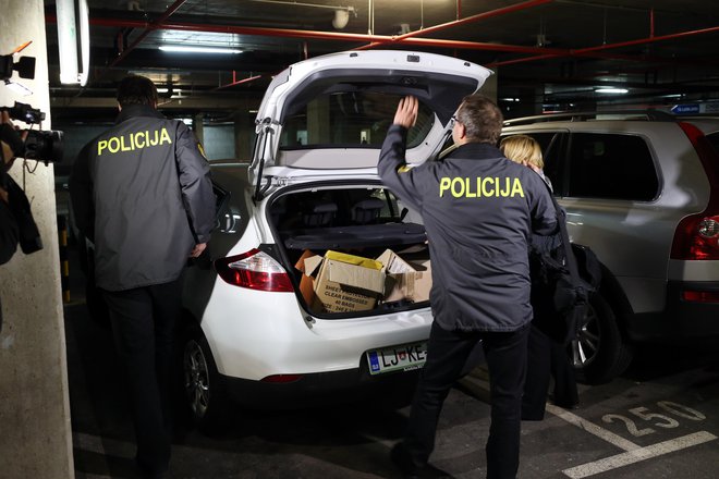 Od leta 2010 je policija obravnavala skupaj dvesto kaznivih dejanj goljufij na škodo EU. FOTO: Uroš Hočevar/Delo
