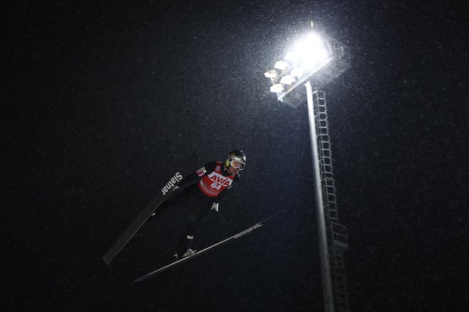 Anže Lanišek za Kuusamo napoveduje še boljše skoke. FOTO: Maxim Shemetov/Reuters
