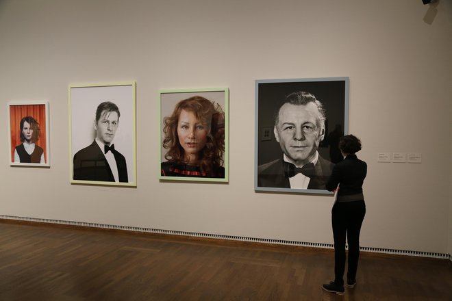 Kustosa razstave Verena Gamper in Gregor Schmoll sta šla po stopinjah Wittgenteinovega odnosa do fotografije. Foto Milan Ilić
